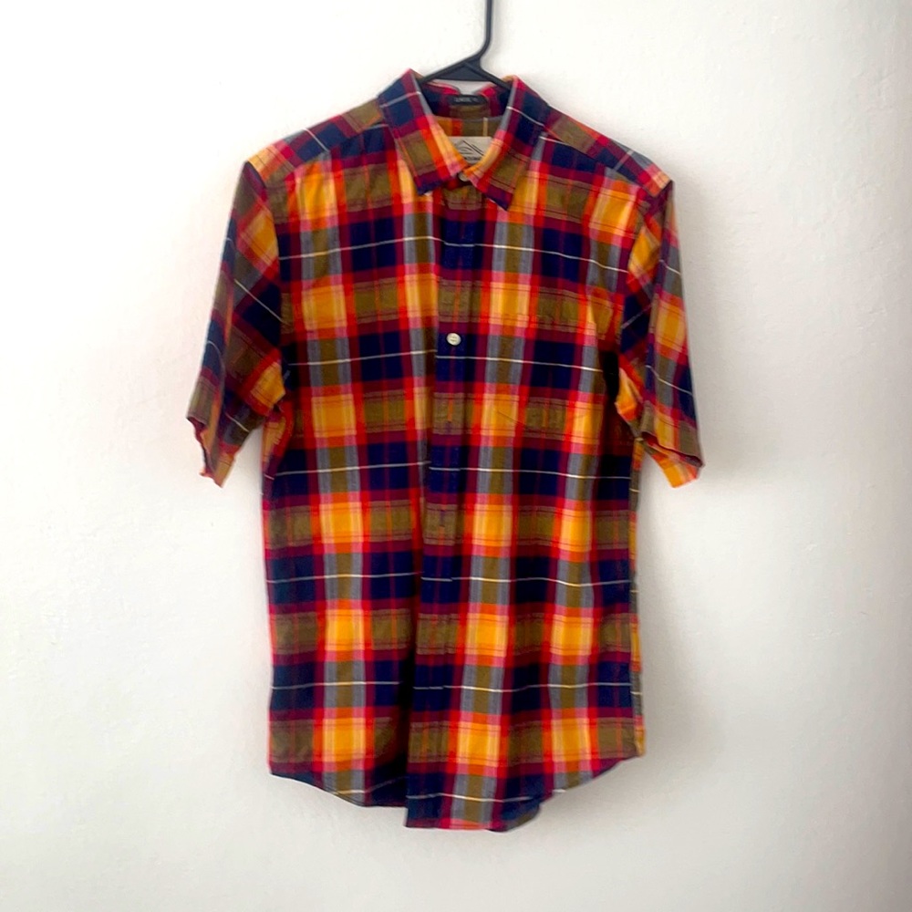 St. John's Bay Plaid Short Sleeve Shirt Small